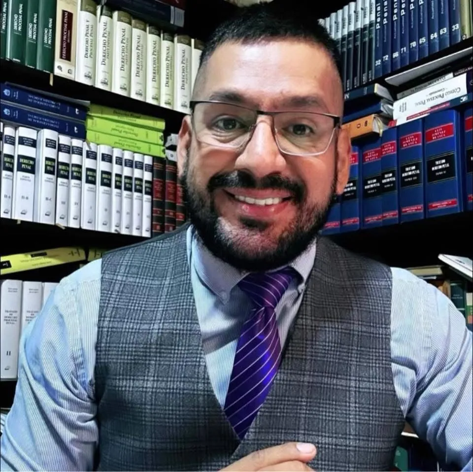 Abogado especialista en Corrupción de Funcionarios